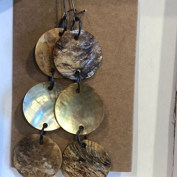 3 discs of Sun and Shells Cascading Drop Earrings - Picture 4 of 4